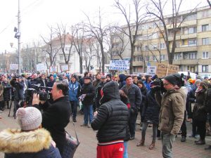 tuntetok a prefektura elott