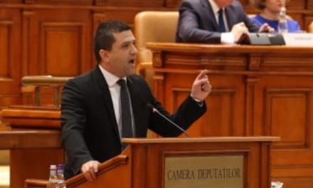 Megbukott a Bolojan-kormány