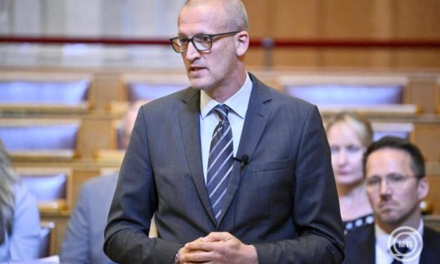 Tarr Zoltán a határon túli magyarok támogatásáról: van, ami marad; és van, ami változik