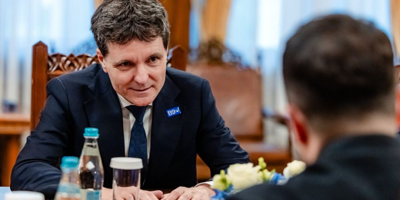 Nicușor Dan megint megpróbálhatja összehozni a szétesett koalíciót