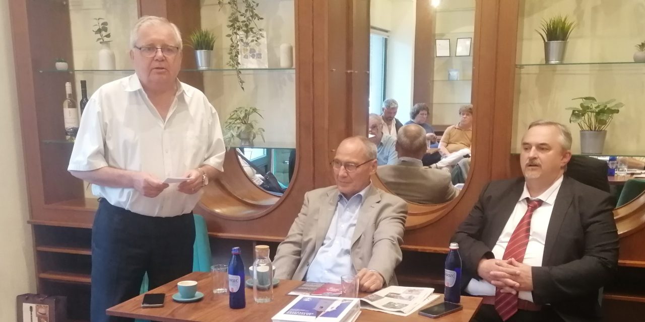 Ökumenikus közéleti kávéházi találkozó