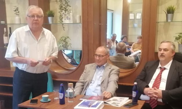 Ökumenikus közéleti kávéházi találkozó