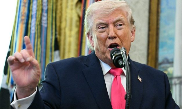 Trump már egy másik közel-keleti államot is fenyeget